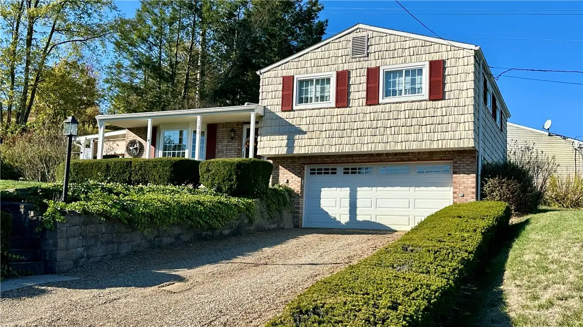 129 Bucknell Drive, Springdale Township, PA 15144 - Image #1