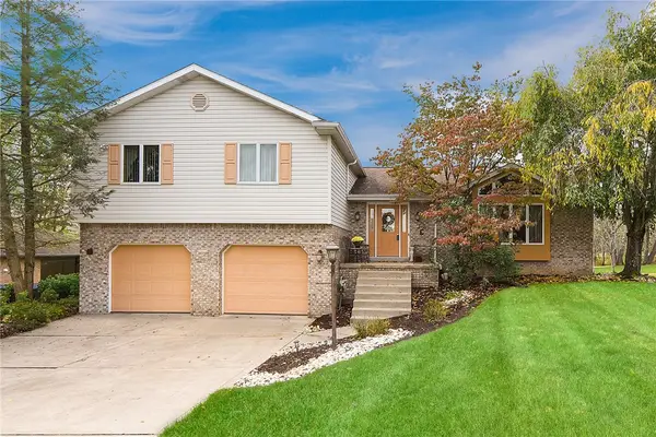 31 Deerfield Dr, Penn Twp, PA 15636