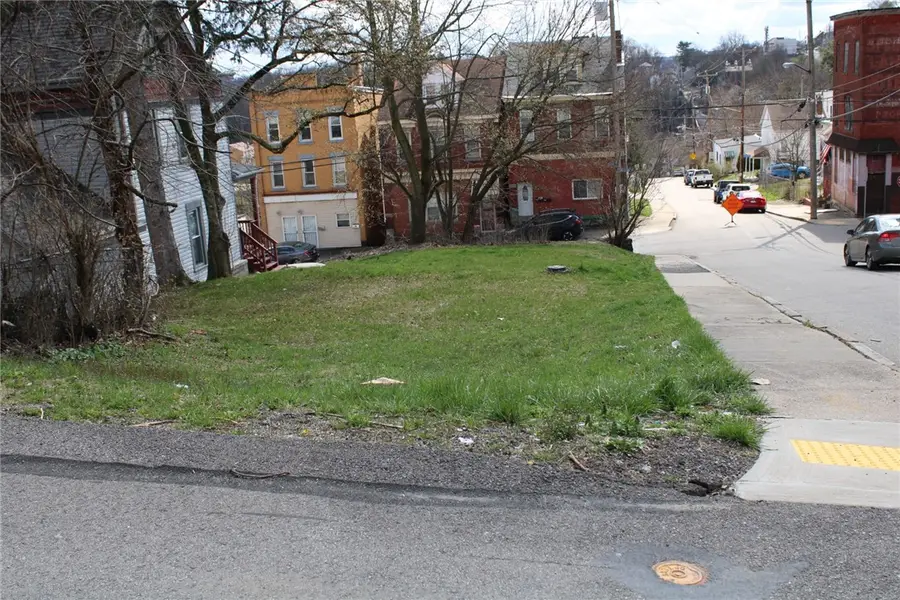 2206 Elsie St, Pittsburgh, PA 15210 - Image #3