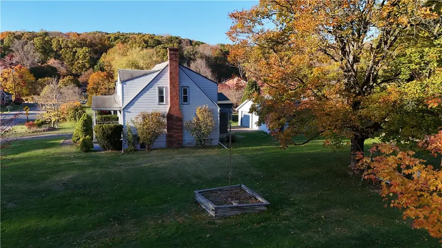 327 Muddy Creek Dr, Clay, PA 16001 - Image #3