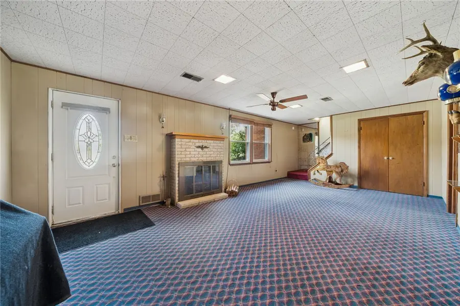 632 Penn Dr, Level Green, PA 15085 - Image #2