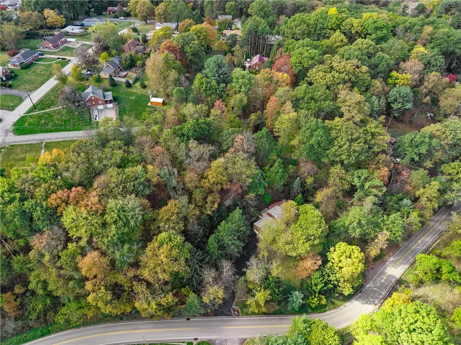 525 Arcadia Drive, McCandless, PA 15237 - Image #2