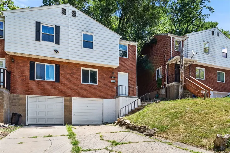 211 Schenley Manor Dr, Pittsburgh, PA 15201 - Image #2