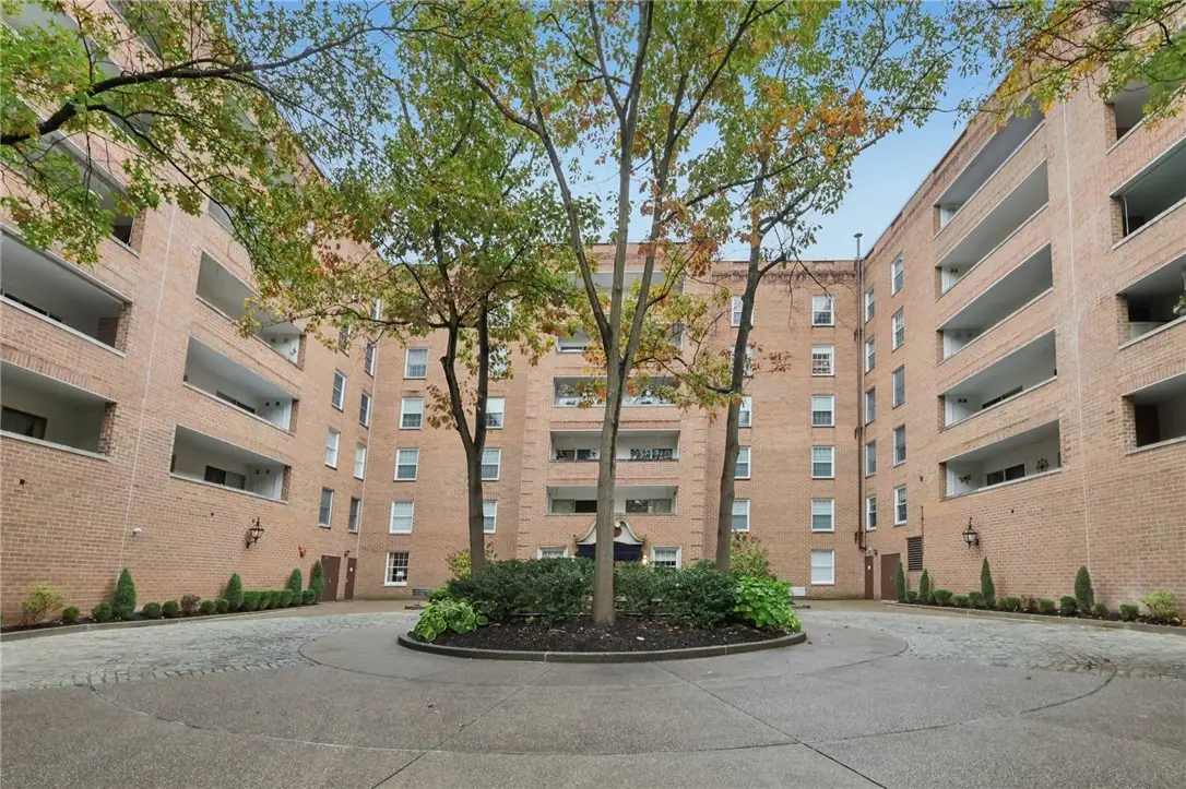 300 Fox Chapel Rd #605, Ohara Township, PA 15238 - Image #1