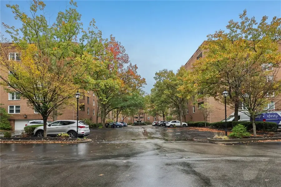 300 Fox Chapel Rd #605, Ohara Township, PA 15238 - Image #3