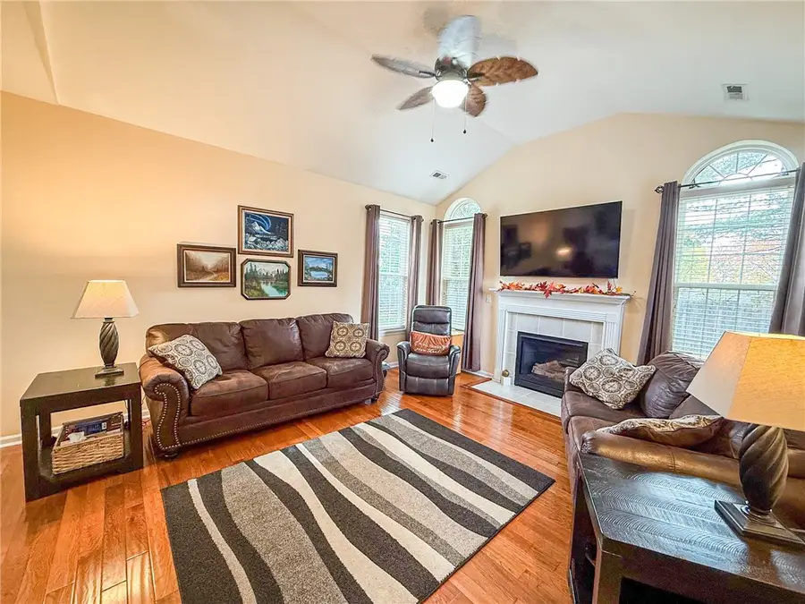 2113 Winchester Ct, Connoquenessing Township, PA 16053 - Image #3