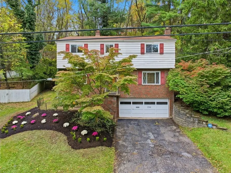 356 Sharon Dr, Forest Hills, PA 15221 - Image #2