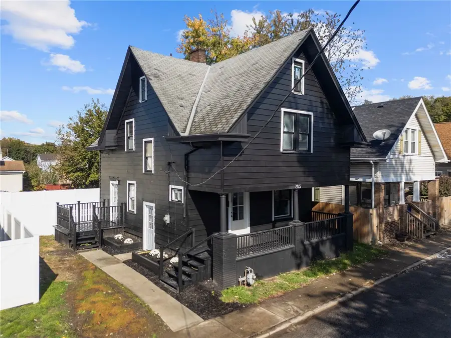 705 4th St, New Brighton, PA 15066 - Image #2