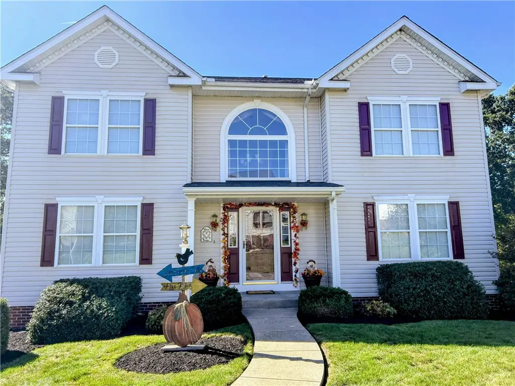 128 Stratford Court, New Stanton, PA 15672 - Image #1