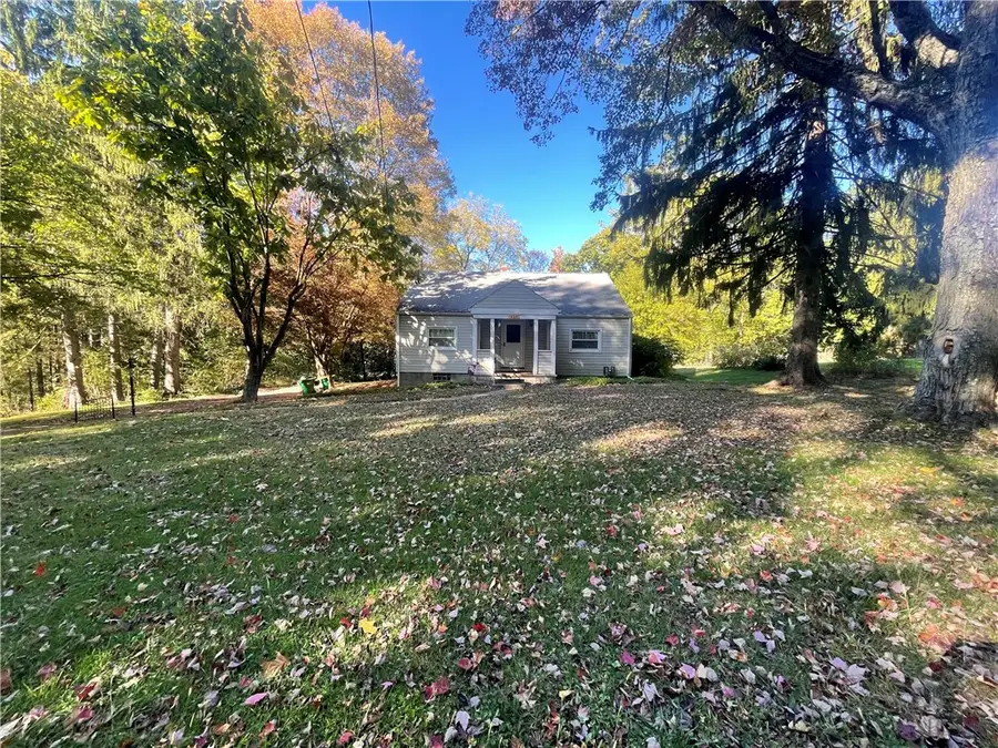 435 Mccalmont Rd, Oak Hills, PA 16053 - Image #2