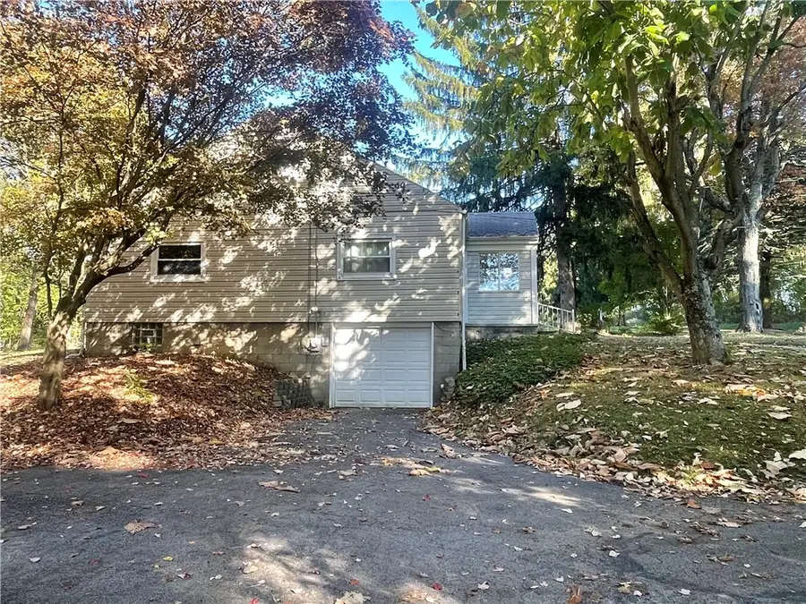 435 Mccalmont Rd, Oak Hills, PA 16053 - Image #3