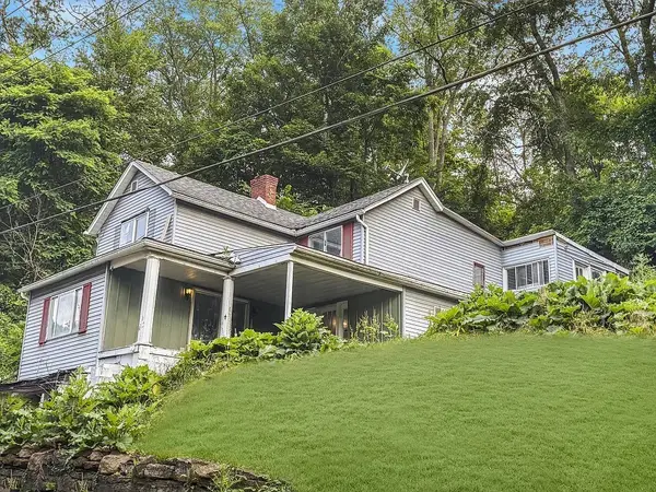 116 Lincoln Ave, Bentleyville, PA 15314