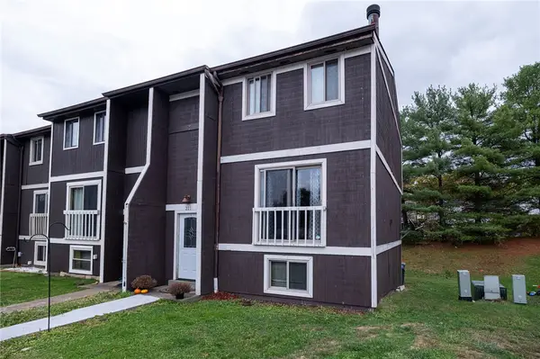 211 Parkwood Dr, Cranberry Twp, PA 16066