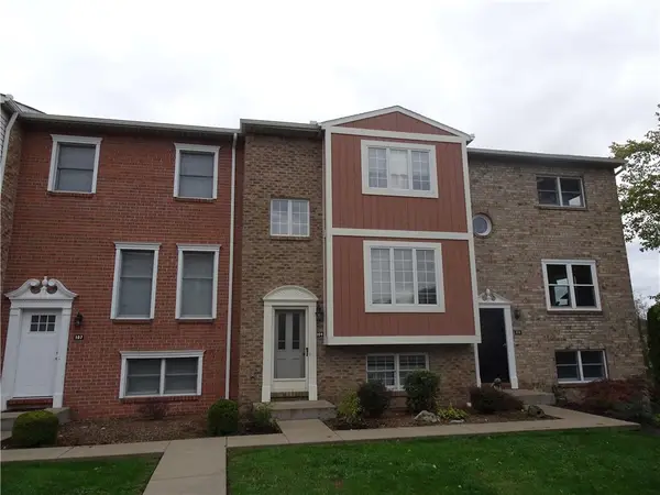 109 Canterbury Commons, White Twp, PA 15701