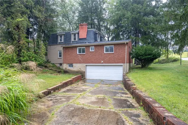 5011 3rd St, Penn Hills, PA 15147