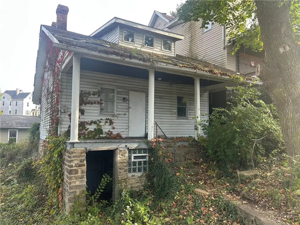 203 Wood St, Belle Vernon, PA 15012 - Image #1