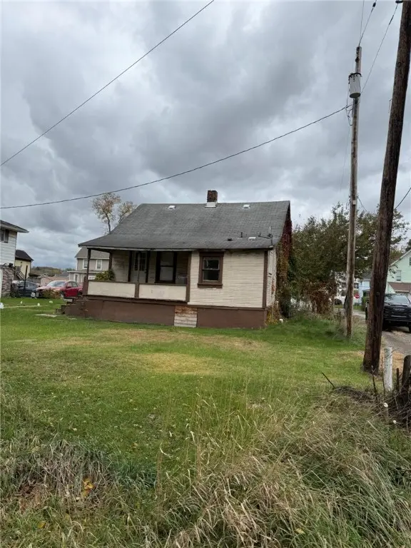 220 E Jackson St, Houston, PA 15342 - Image #2