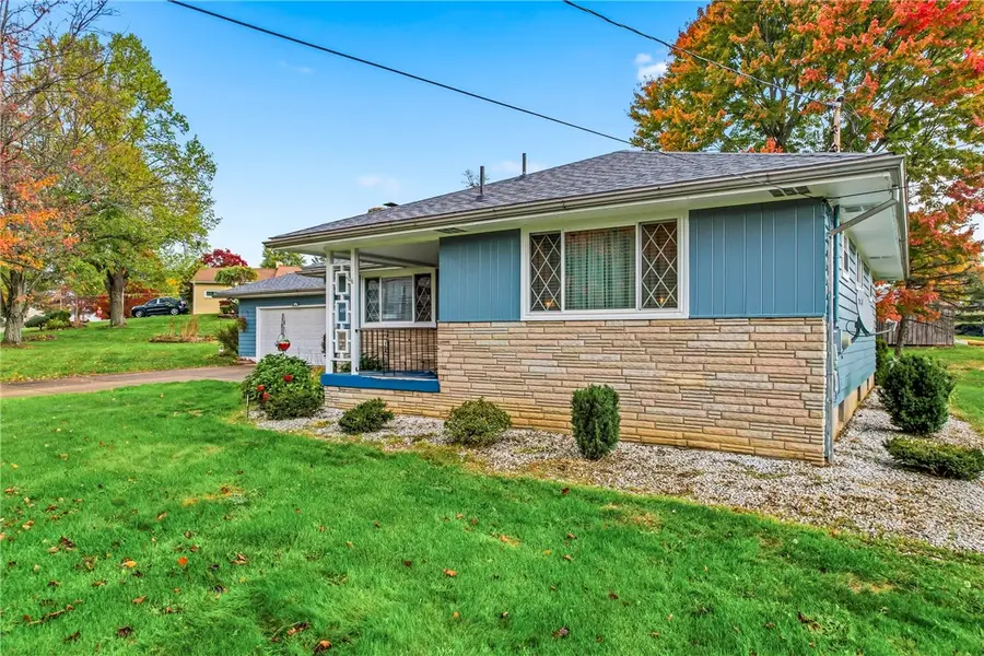 409 Patt Drive, Farrell, PA 16121 - Image #3