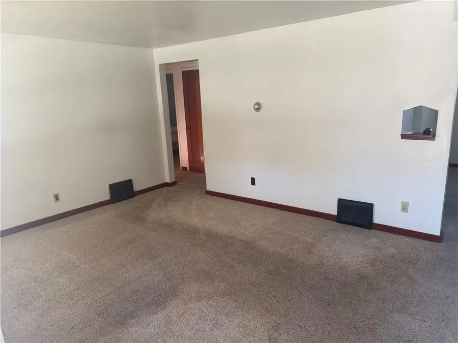 646 Elmbank St, Brookline, PA 15226 - Image #3