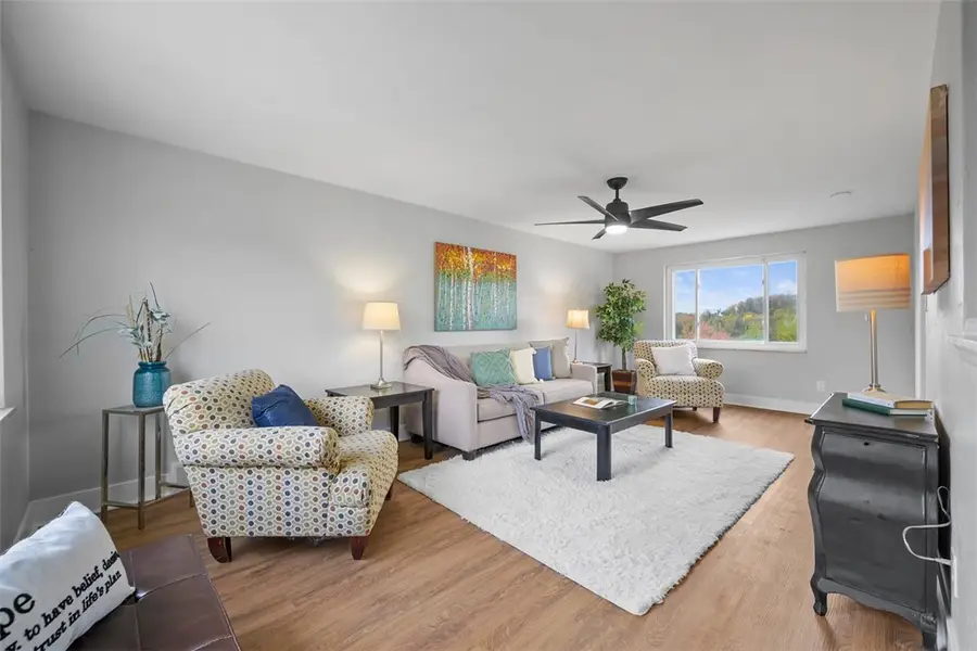 1120 Portsmouth Dr, Port Vue, PA 15133 - Image #2