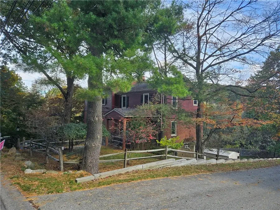 103 Sycamore Dr, Ross Township, PA 15237 - Image #2