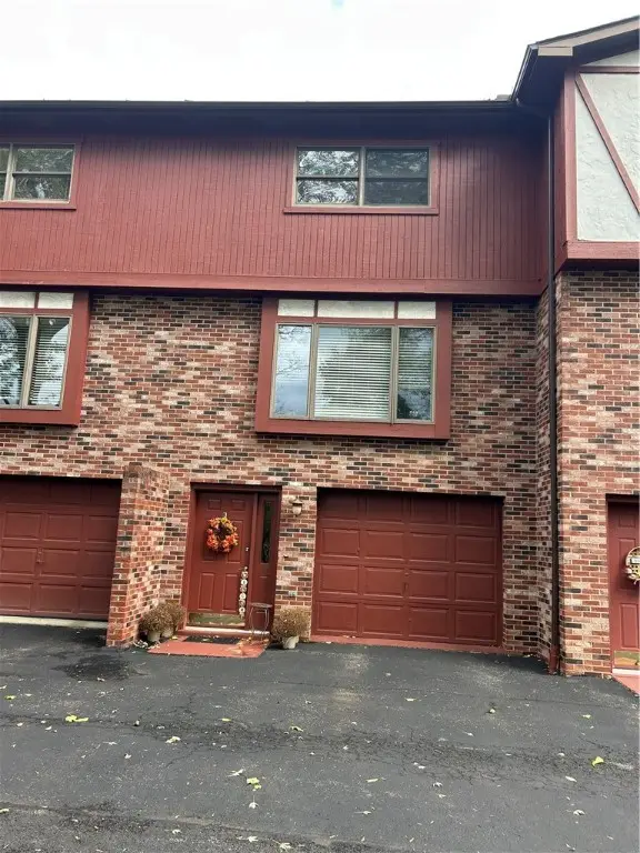 207K Pleasant Valley Rd, Hempfield Township, PA 15644 - Image #2