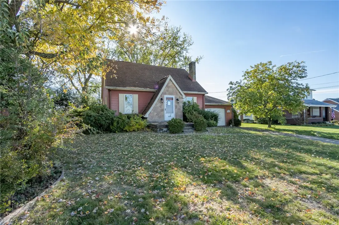 147 Wayne St, Lower Burrell, PA 15068 - #1