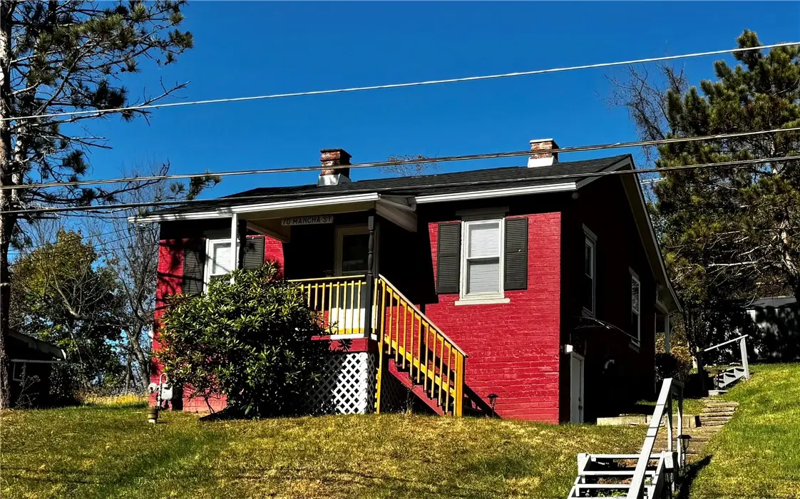 70 Mancha St, North Bethlehem, PA 15330 - #1