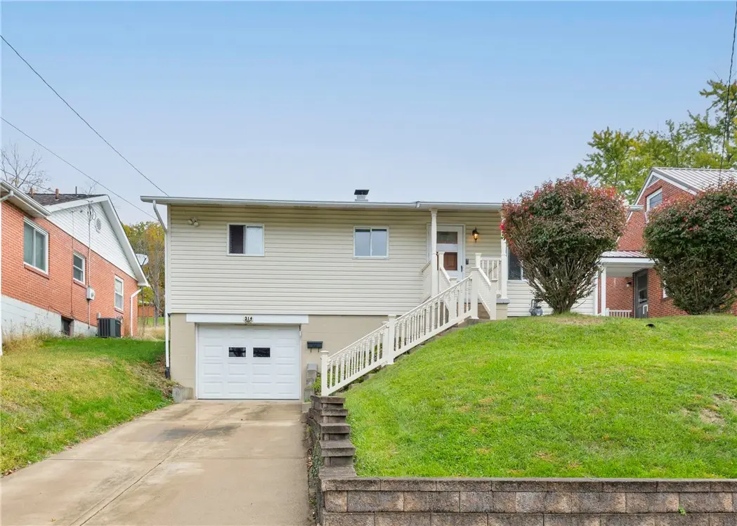 314 Dewey Ave, Washington, PA 15301 - Image #1