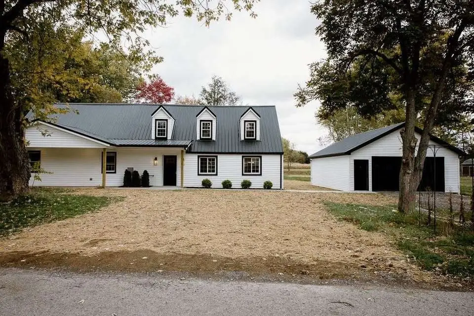 121 White Oak Dr, Connoquenessing Township, PA 16053 - Image #1