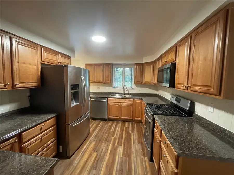 1406 Greentree Road, Scott Township, PA 15220 - Image #2