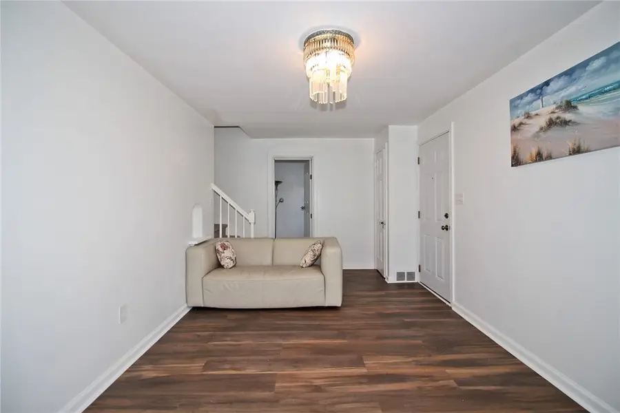 331 Marylea Ave, Brentwood, PA 15227 - Image #3