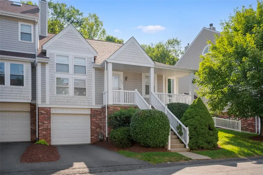 162 Old Village Ln, Bethel Park, PA 15102 - Image #2