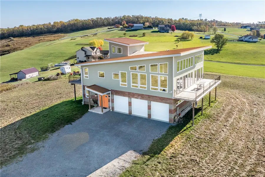 1029 Hoffman Rd, South Huntingdon, PA 15479 - Image #3