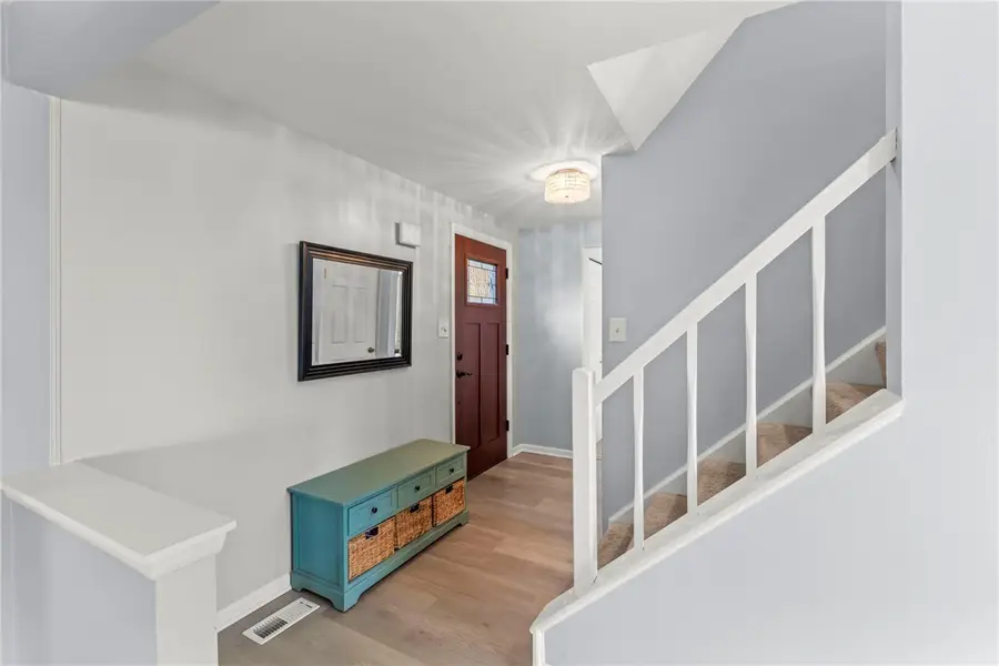 1256 Manor Drive, Pittsburgh, PA 15241 - Image #2