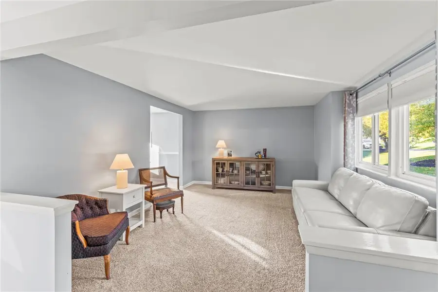 1256 Manor Drive, Pittsburgh, PA 15241 - Image #3