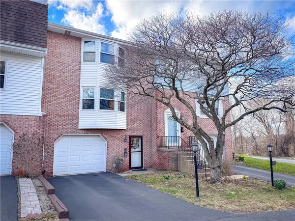 1702 Parsonage Ln, Bethel Park, PA 15102