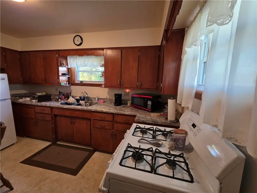 745 Castle Street, New Castle, PA 16101 - Image #2