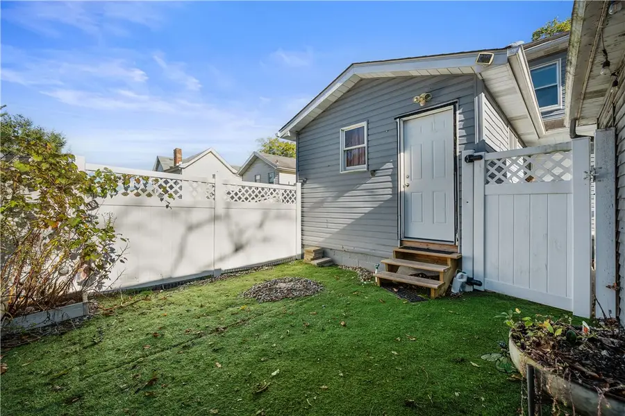 920 Watson St, Coraopolis, PA 15108 - #3