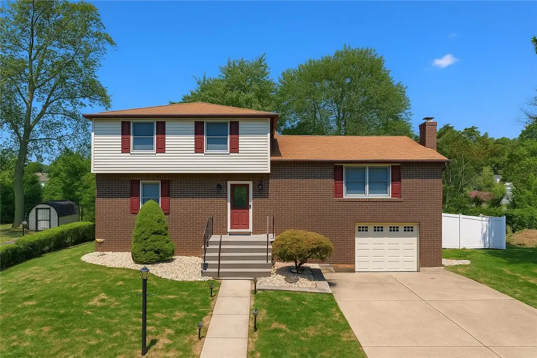 115 Willow Village Dr, Plum, PA 15239 - Image #1