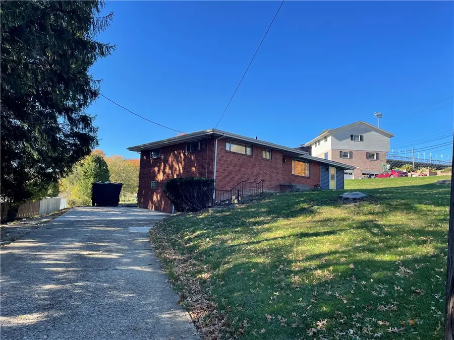 215 Crest Ave., Rostraver, PA 15012 - Image #2