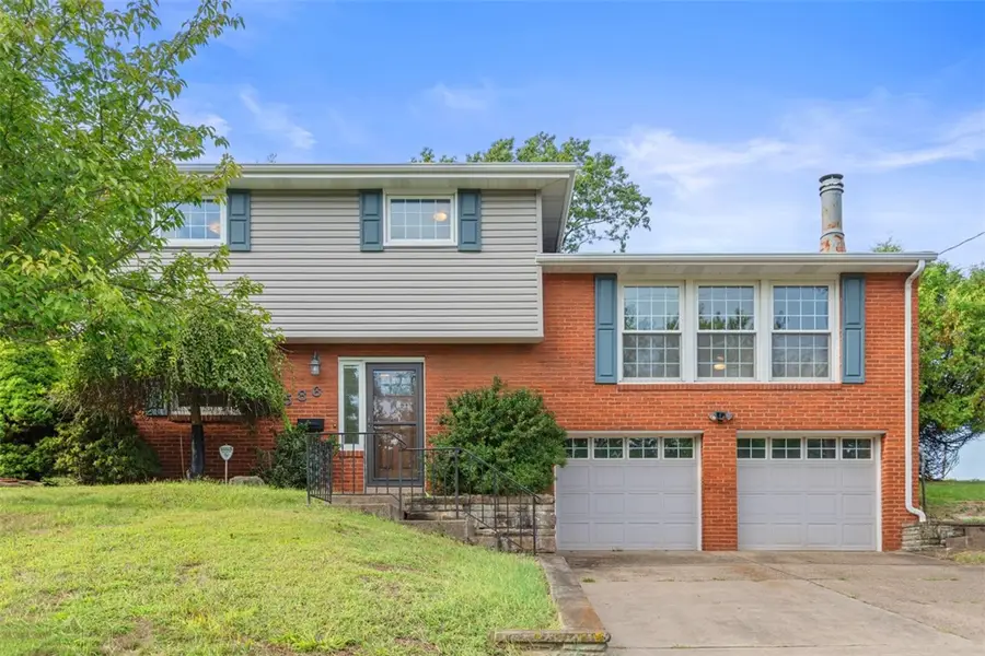 586 Galway Dr., Bethel Park, PA 15102 - Image #2