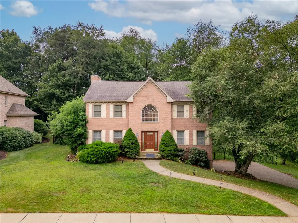 425 Settlers Village Circle, Cranberry Township, PA 16066 - Image #1