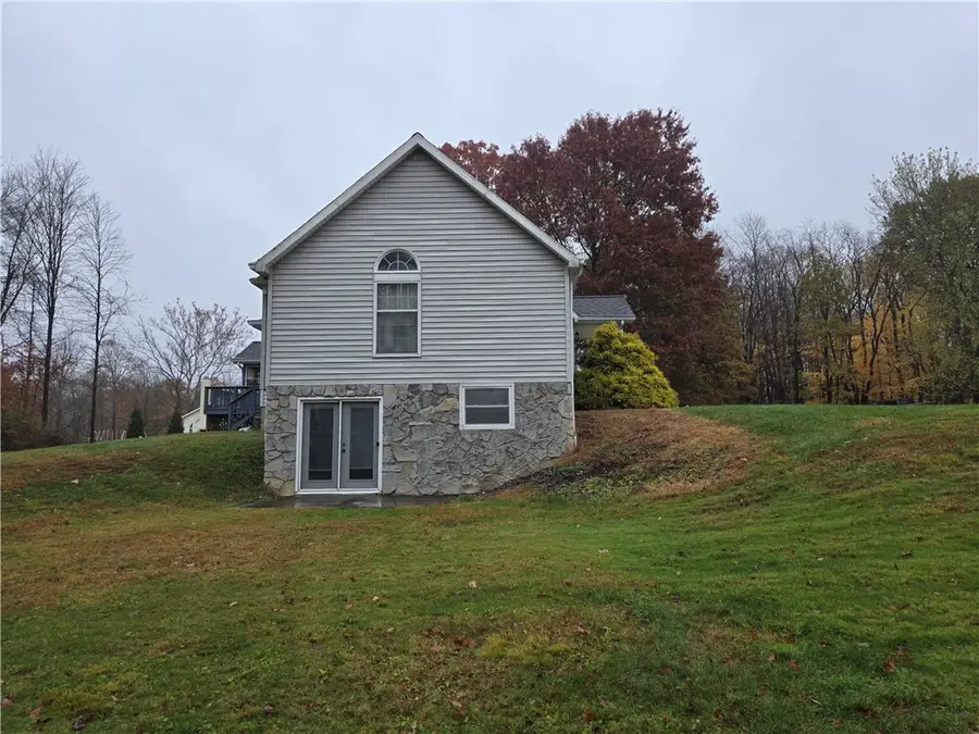 205 Hamburg Rd, Hempfield, PA 16125 - Image #3