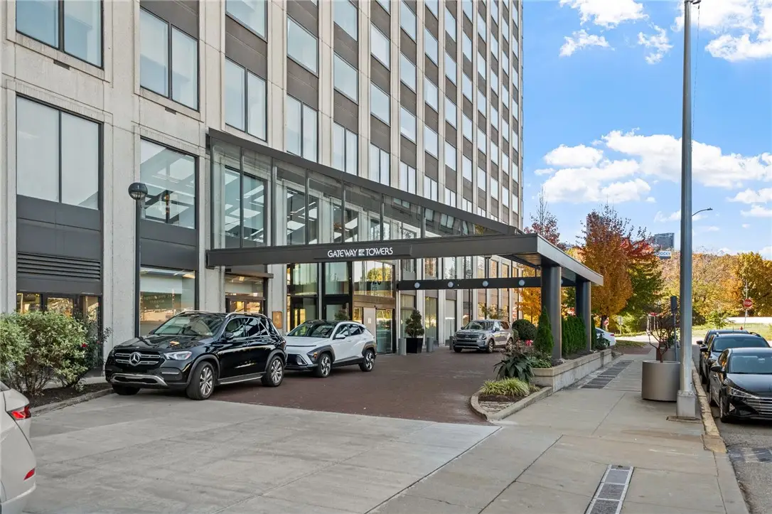 320 Fort Duquesne Blvd #5D, Pittsburgh, PA 15222 - Image #1