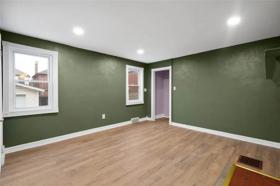 7129 Michigan Ave, Swissvale, PA 15218 - Image #3