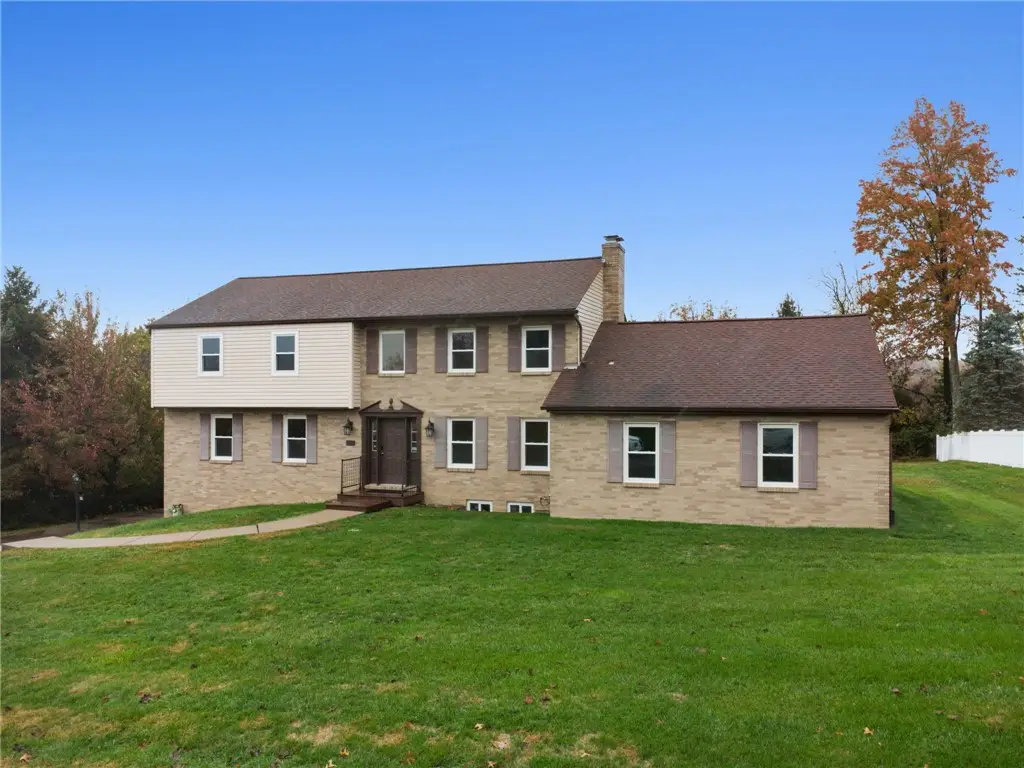 214 Ridgeview Dr, McCandless, PA 15090 - Image #1