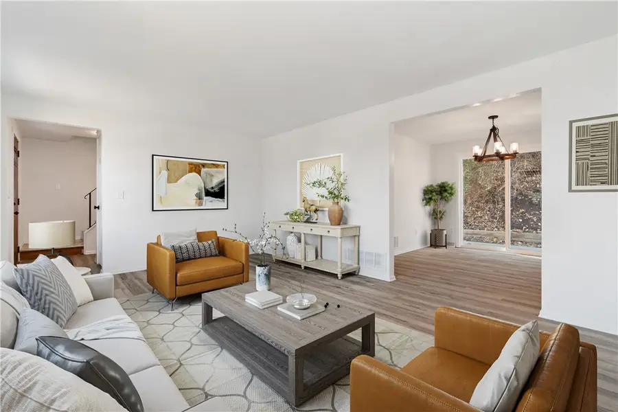 1562 Hedwig Dr, McCandless, PA 15101 - Image #2