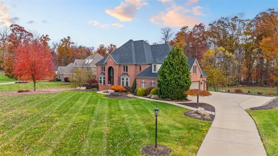 112 Mirage Drive, Cranberry Township, PA 16066 - Image #2