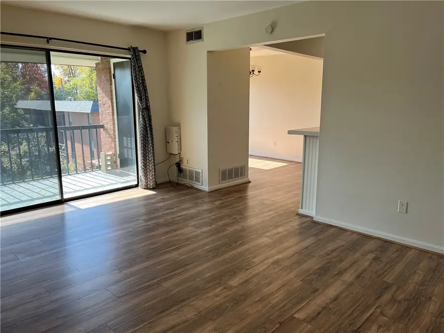 1000 College Park Dr #9, Carnot Moon, PA 15108 - #2